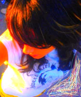 lovE Me...........WHO DOSN'T ,,?